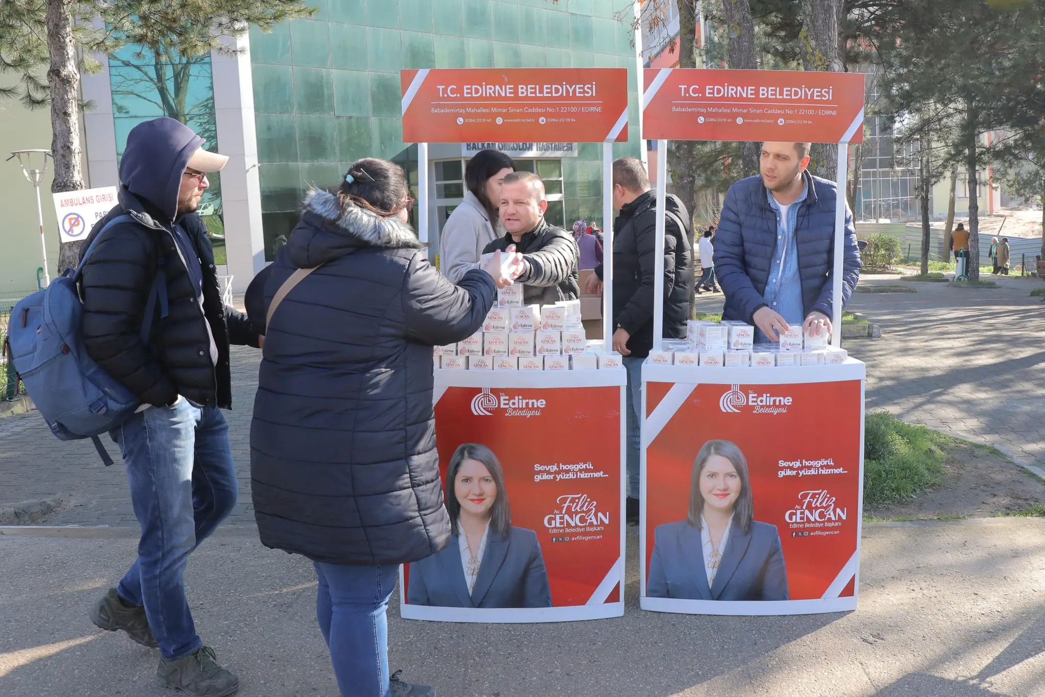 EDİRNE’DE KANDİL BEREKETİ: BAŞKAN FİLİZ GENCAN HEMŞEHRİLERİ İLE BİR ARAYA GELDİ galeri görseli